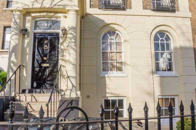  Image of 1 Bedroom Flat  For Sale at Clapton Square  Clapton, E5 8HP