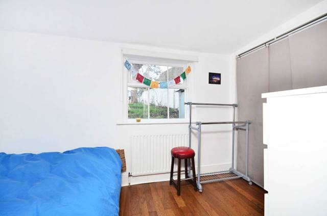  Image of 1 Bedroom Flat  For Sale at Clapton Square  Clapton, E5 8HP