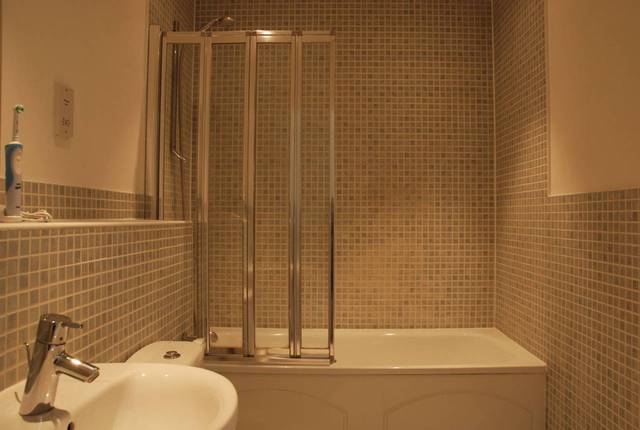  Image of 1 Bedroom Flat  To Rent at Clapton Square  Clapton, E5 8HE