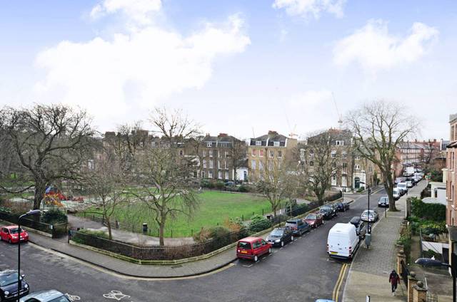  Image of 2 Bedroom Flat  For Sale at Clapton Square  Hackney, E5 8HT