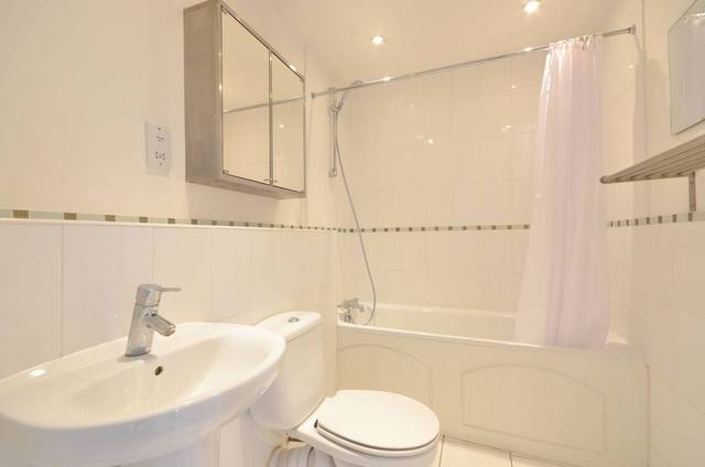  Image of 1 Bedroom Flat  To Rent at Clapton Square  Lower Clapton, E5 8HE