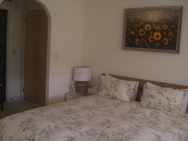  Image of 6 Bedroom Detached  For Sale at Claudius Close  Stanmore, HA7 4PS