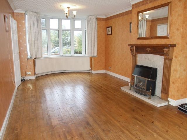  Image of 3 Bedroom Property  To Rent at Cleveland Road  Loughborough, LE11 2SP