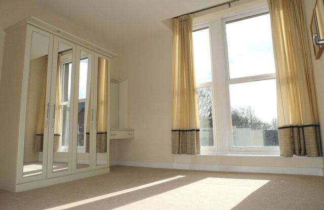  Image of 2 Bedroom Flat  For Sale at Clevelands Drive  Heaton, BL1 5GJ
