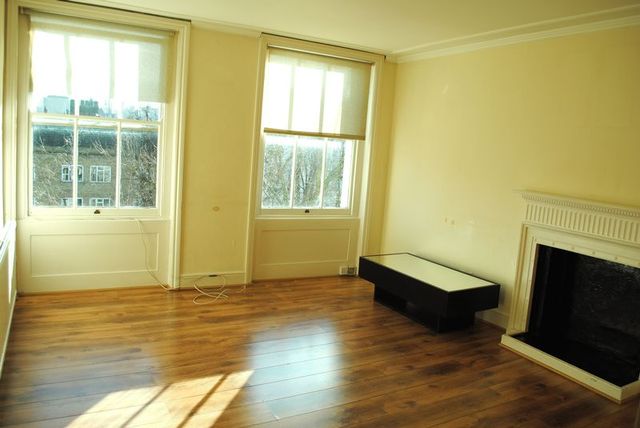  Image of 1 Bedroom Flat  To Rent at Clifton Gardens Little Venice London, W9 1AU