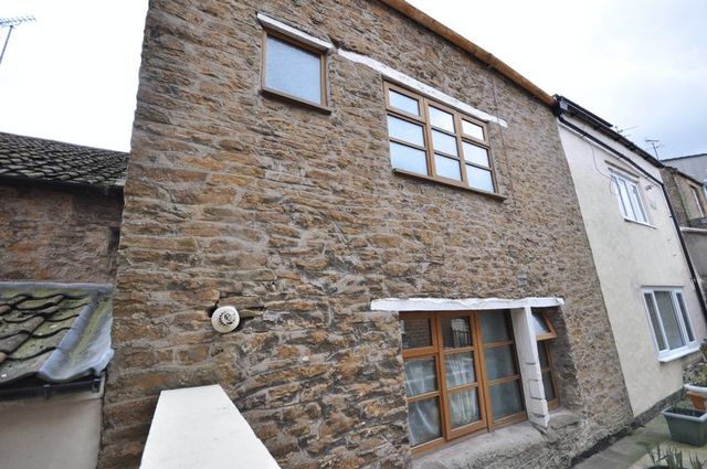  Image of 3 Bedroom Terraced  For Sale at Clifts Buildings  Frome, BA11 1LY
