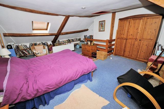  Image of 3 Bedroom Terraced  For Sale at Clifts Buildings  Frome, BA11 1LY