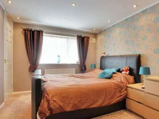  Image of 3 Bedroom Terraced  For Sale at Cloverlands, Northgate, Crawley,, RH10 8EH