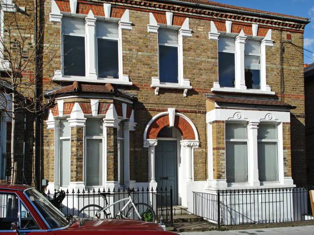  Image of 2 Bedroom Flat  For Sale at Colenso Road  Clapton, E5 0SL