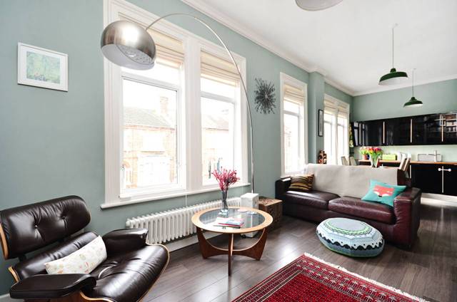  Image of 2 Bedroom Flat  For Sale at Colenso Road  Clapton, E5 0SL