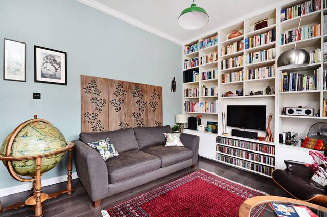  Image of 2 Bedroom Flat  For Sale at Colenso Road  Clapton, E5 0SL