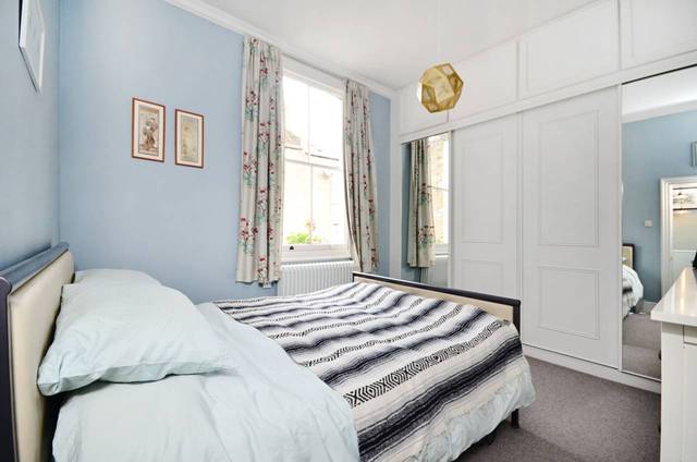  Image of 2 Bedroom Flat  For Sale at Colenso Road  Clapton, E5 0SL