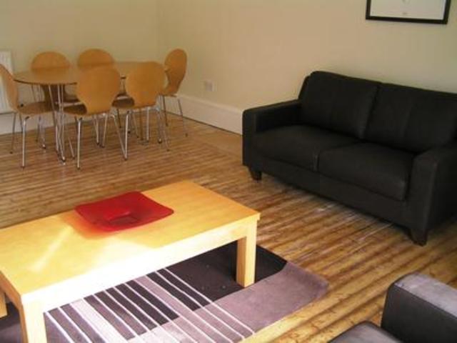  Image of 5 Bedroom Flat  To Rent at Dundee  Dundee, DD1 3DG