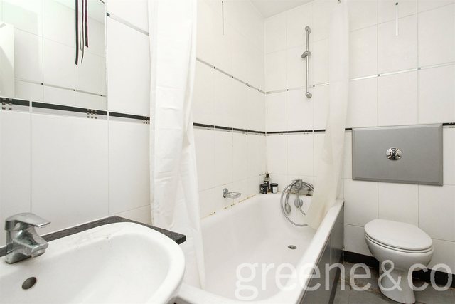 Image of 1 Bedroom Flat  To Rent at Clerkenwell Road Clerkenwell Farringdon, EC1M 5PX