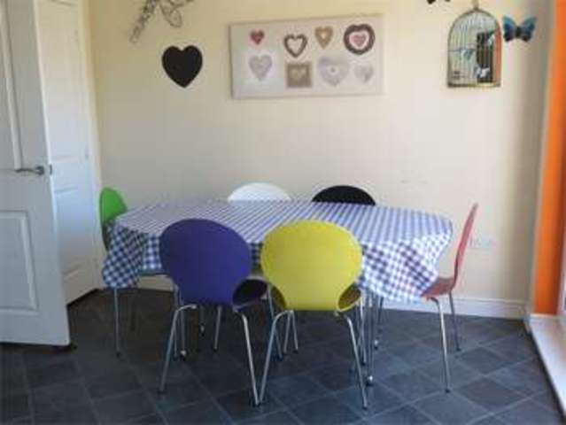  Image of 3 Bedroom Semi-Detached  For Sale at Hailsham, BN27 1EF