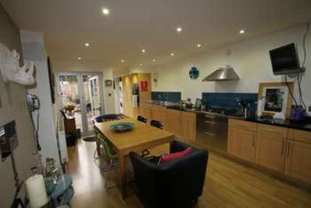  Image of 2 Bedroom Terraced  For Sale at COOKHAM, SL6 9HA