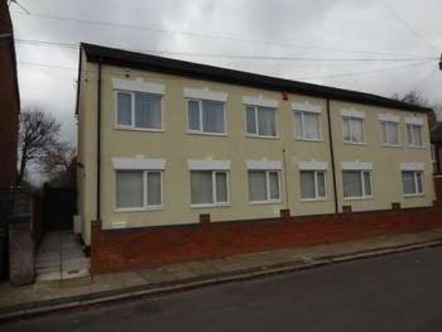  Image of 2 Bedroom Flat  To Rent at Coventry, CV3 1GG