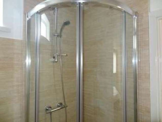  Image of 2 Bedroom Flat  To Rent at Coventry, CV3 1GG