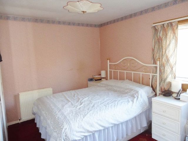 Image of 3 Bedroom Terraced  For Sale at Craigleith View  Alloa, FK10 2TX