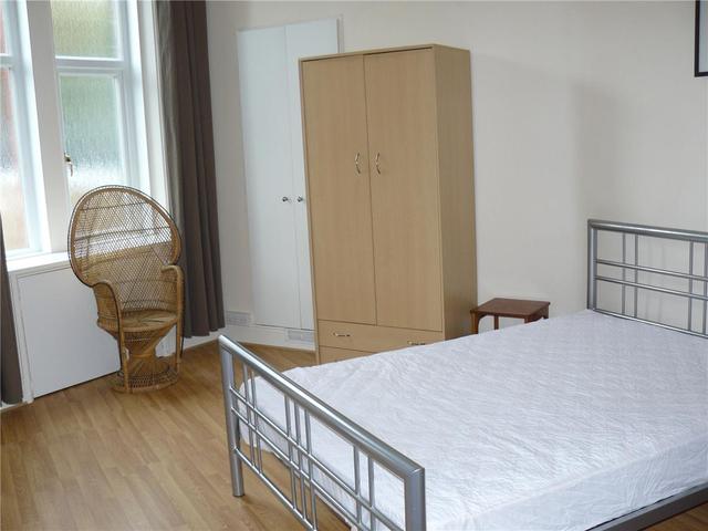  Image of 2 Bedroom Flat  To Rent at Dennistoun Glasgow Glasgow, G31 2TB