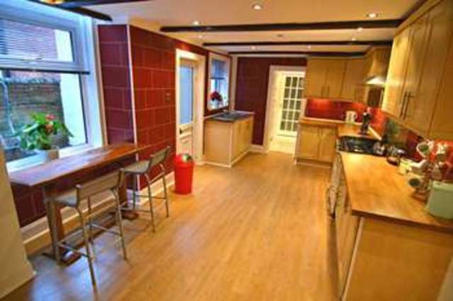  Image of 3 Bedroom Semi-Detached  For Sale at Cross Lane  Newton Le Willows, WA12 9QA