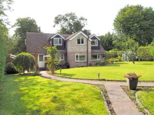  Image of 4 Bedroom Detached  For Sale at Chapel-en-le-Frith  High Peak, SK23 9RY