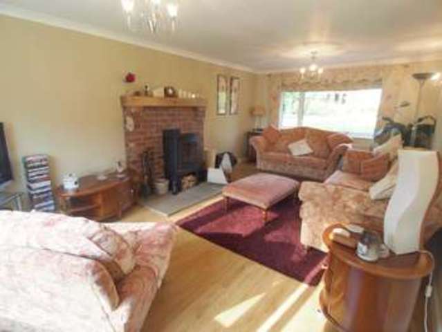  Image of 4 Bedroom Detached  For Sale at Chapel-en-le-Frith  High Peak, SK23 9RY