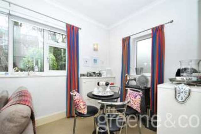  Image of 1 Bedroom Flat  For Sale at Crouch End London Crouch End, N8 9EG