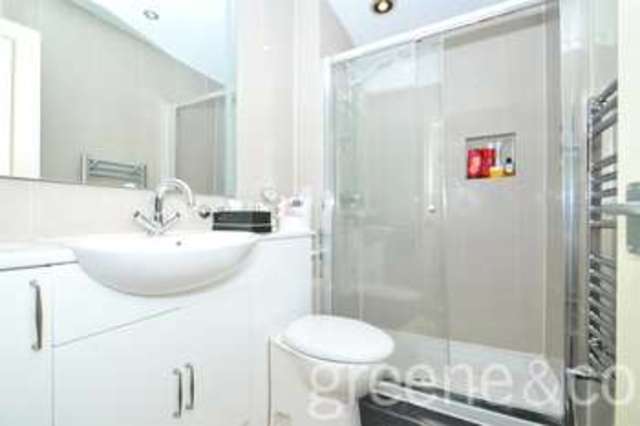  Image of 1 Bedroom Flat  For Sale at Crouch End London Crouch End, N8 9EG