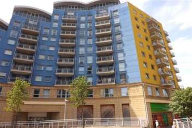  Image of 2 Bedroom Flat  To Rent at Basingstoke, RG21 7TY