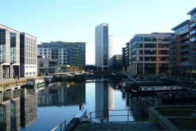  Image of 2 Bedroom Flat  To Rent at Leeds, LS10 1LQ