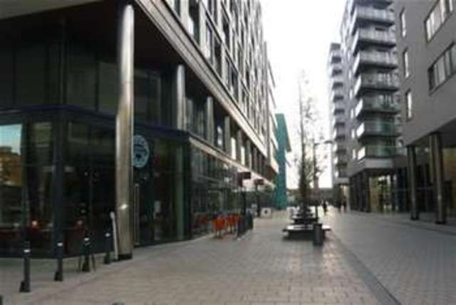  Image of 2 Bedroom Flat  To Rent at Leeds, LS10 1LQ