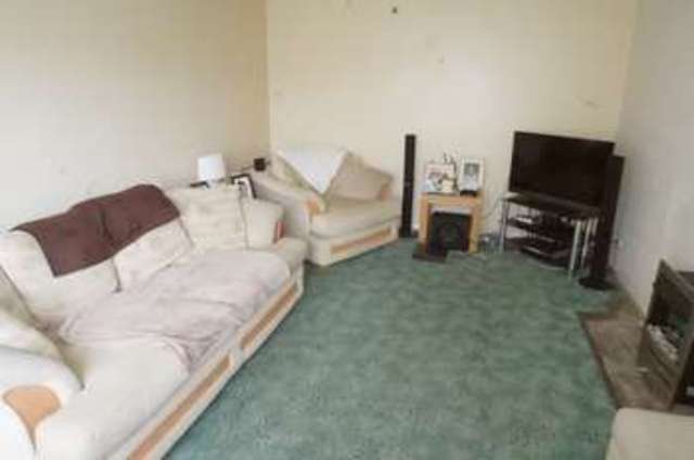  Image of 3 Bedroom Bungalow  For Sale at Curlew Close  Peterborough, PE7 1XQ
