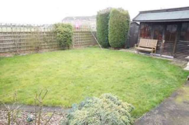  Image of 3 Bedroom Bungalow  For Sale at Curlew Close  Peterborough, PE7 1XQ