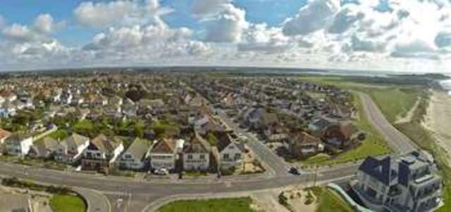 Image of 4 Bedroom Bungalow  For Sale at Dalmeny Road Southbourne Bournemouth, BH6 4BW