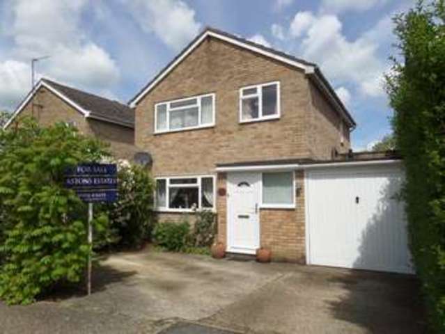  Image of 3 Bedroom Detached  For Sale at Newport Pagnell, MK16 9BU