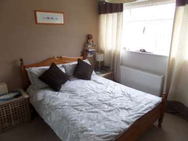  Image of 3 Bedroom Detached  For Sale at Newport Pagnell, MK16 9BU