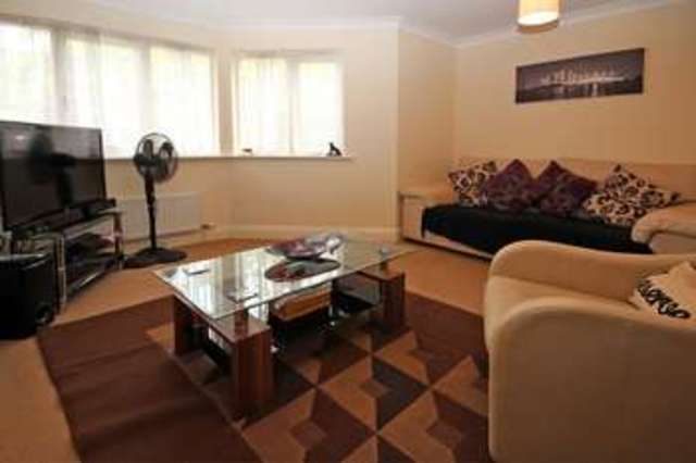  Image of 2 Bedroom Flat  For Sale at Derby Road  Bournemouth, BH1 3PT