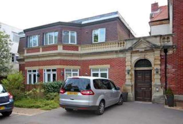  Image of 2 Bedroom Flat  For Sale at Derby Road  Bournemouth, BH1 3PT