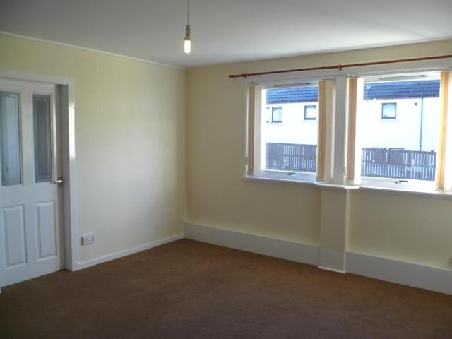  Image of 2 Bedroom Flat  To Rent at Cardenden Fife Fife, KY5 0JH