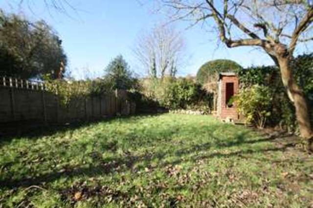  Image of 3 Bedroom Property  For Sale at Derwent Road London London, N13 4PY