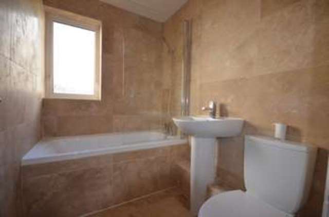  Image of 2 Bedroom Flat  For Sale at Devon View  Dawlish, EX7 0PP