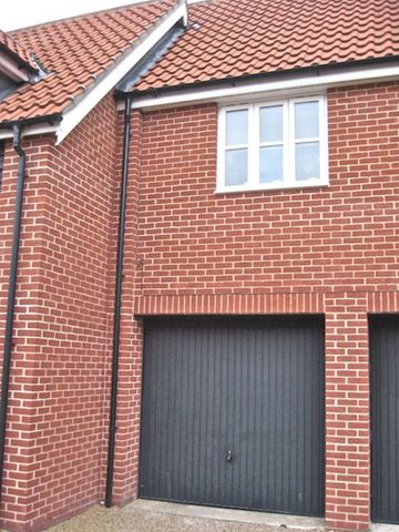  Image of 3 Bedroom Detached  To Rent at Douglas Court  Ely, CB7 4SE