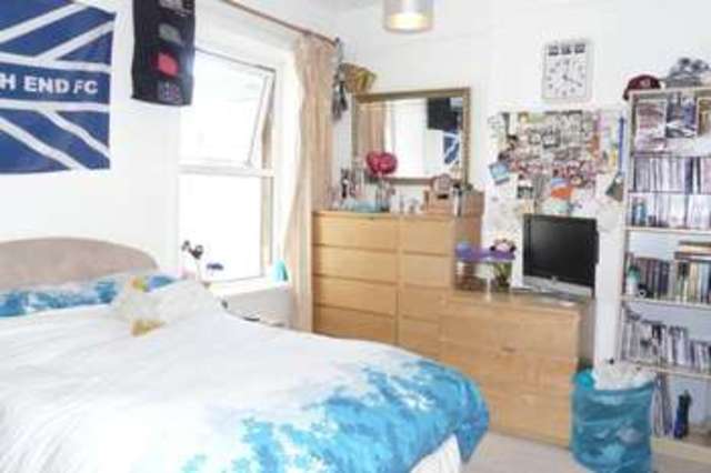  Image of 3 Bedroom Apartment  For Sale at Settle North Yorkshire Settle, BD24 9DJ