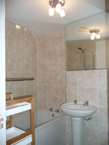  Image of 2 Bedroom Flat  To Rent at Scotstoun Glasgow Glasgow, G14 0AY