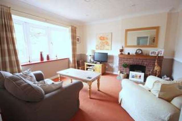  Image of 3 Bedroom Detached  For Sale at East Green Drive  Shottery, CV37 9HT