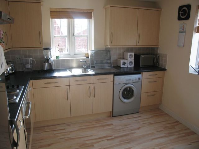  Image of 2 Bedroom Flat  To Rent at Bright Wire Crescent  Eastleigh, SO50 5SQ