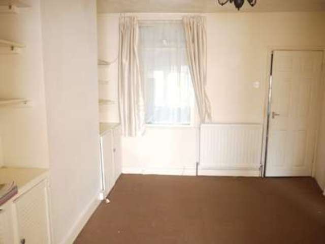  Image of 3 Bedroom Terraced  To Rent at Consort Road  Eastleigh, SO50 4JB