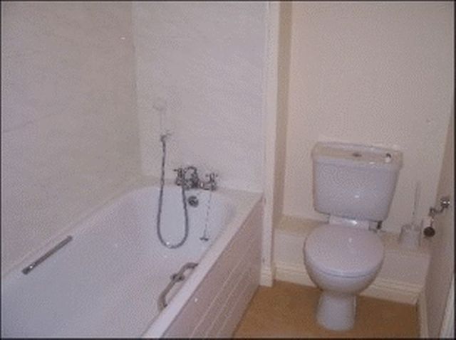  Image of 2 Bedroom Flat  To Rent at Loveridge Way  EASTLEIGH, SO50 9PW