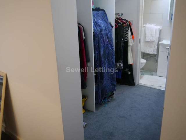  Image of 4 Bedroom Detached  To Rent at Edghill Street  Reading, RG1 2PU